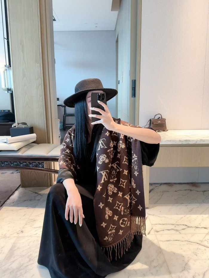 LV Scarf 015 180*60cm