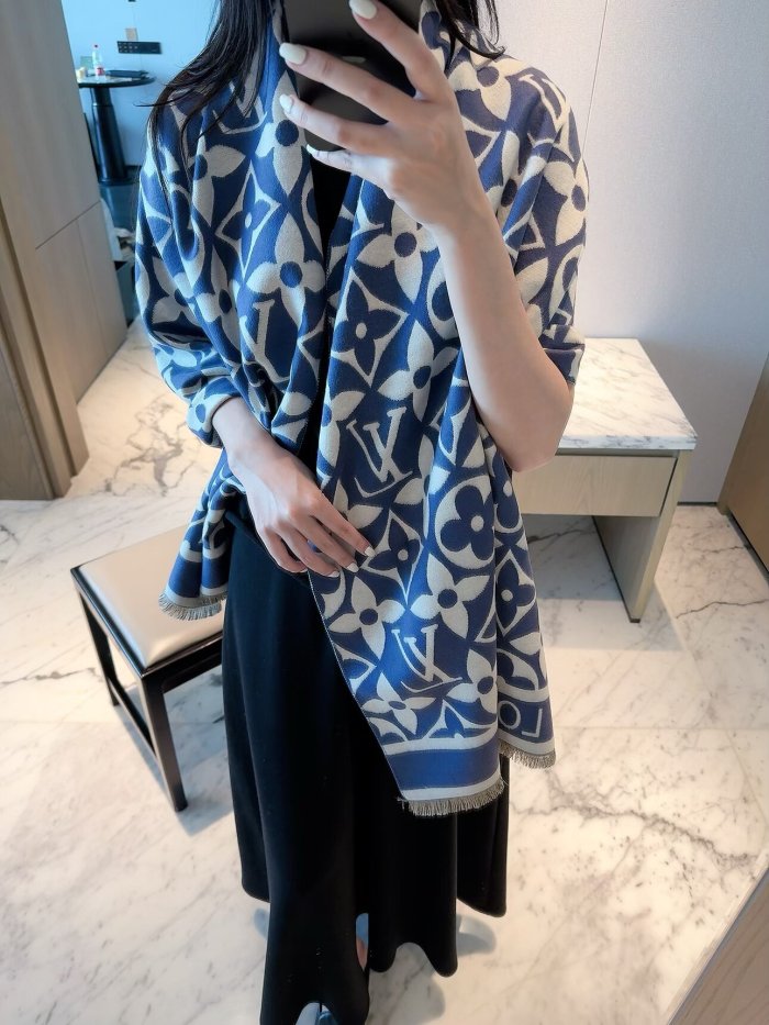 LV Scarf 011 180*60cm
