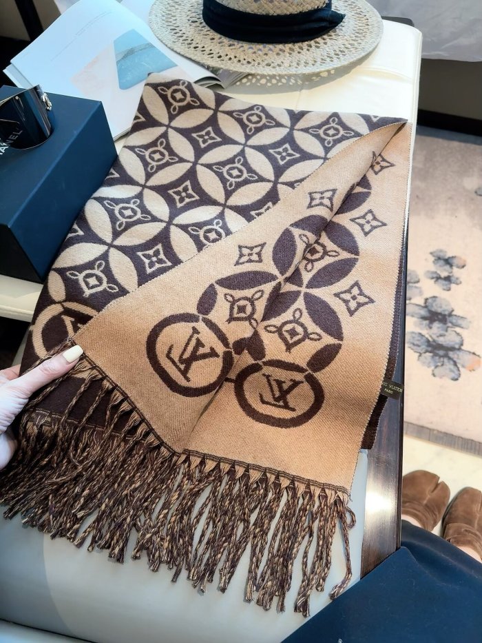 LV Scarf 017 180*60cm