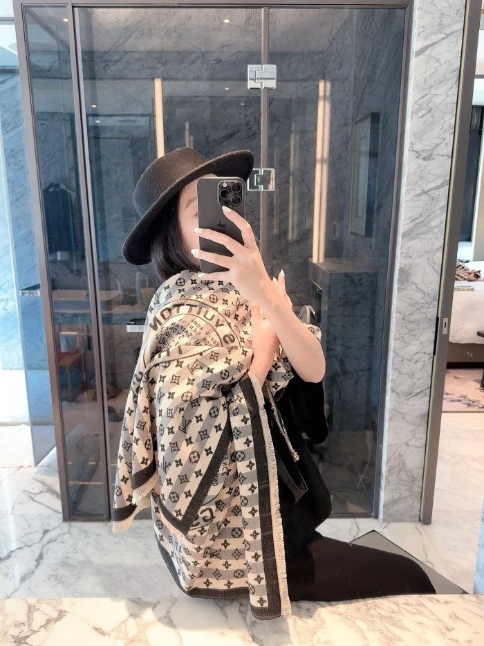 LV Scarf 012 180*60cm