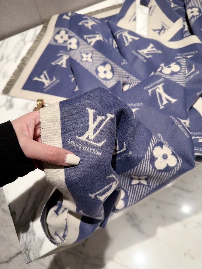 LV Scarf 019 180*60cm