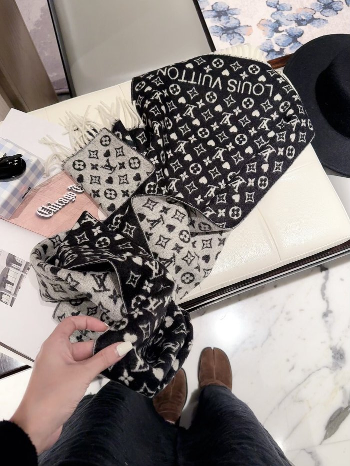 LV Scarf 020 180*60cm