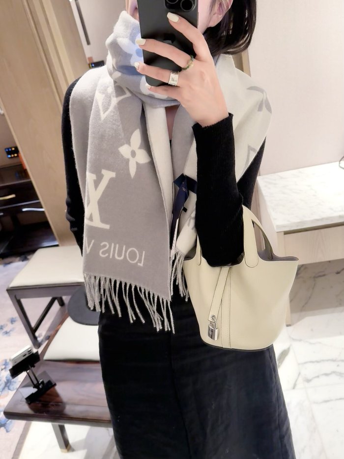 LV Scarf 021 180*60cm