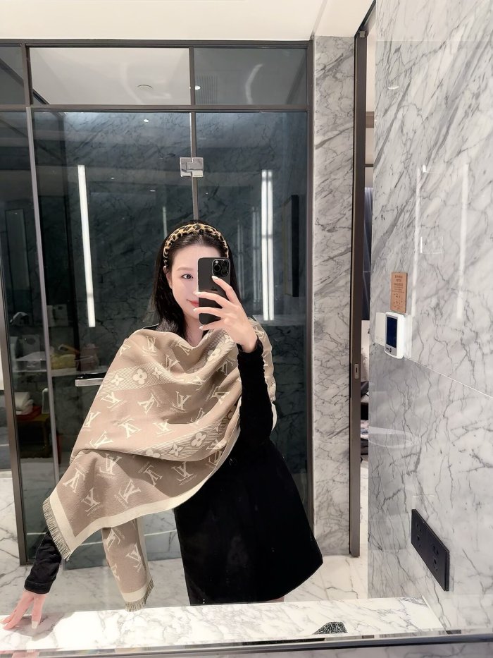LV Scarf 019 180*60cm