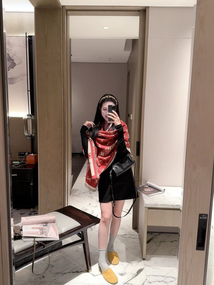 LV Scarf 019 180*60cm
