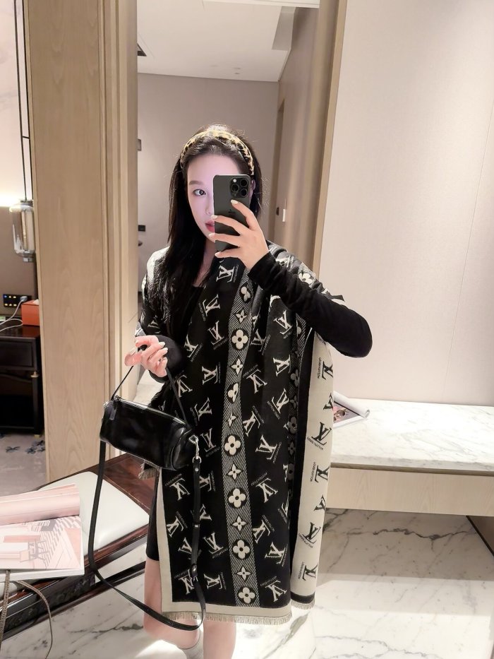 LV Scarf 019 180*60cm