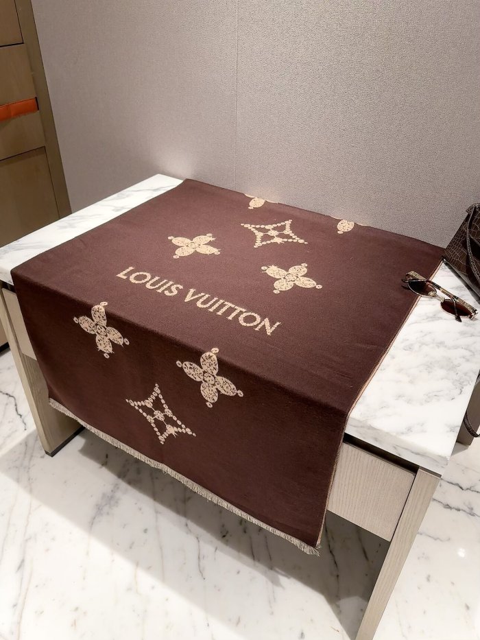 LV Scarf 018 180*60cm