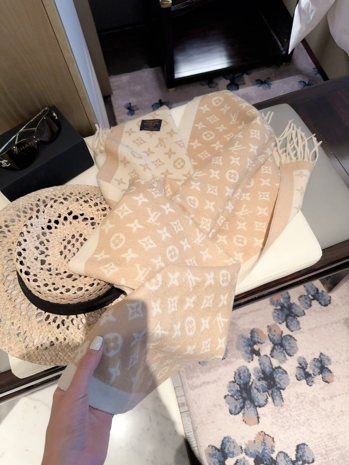 LV Scarf 023 180*60cm