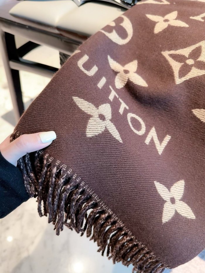 LV Scarf 028 180*60cm