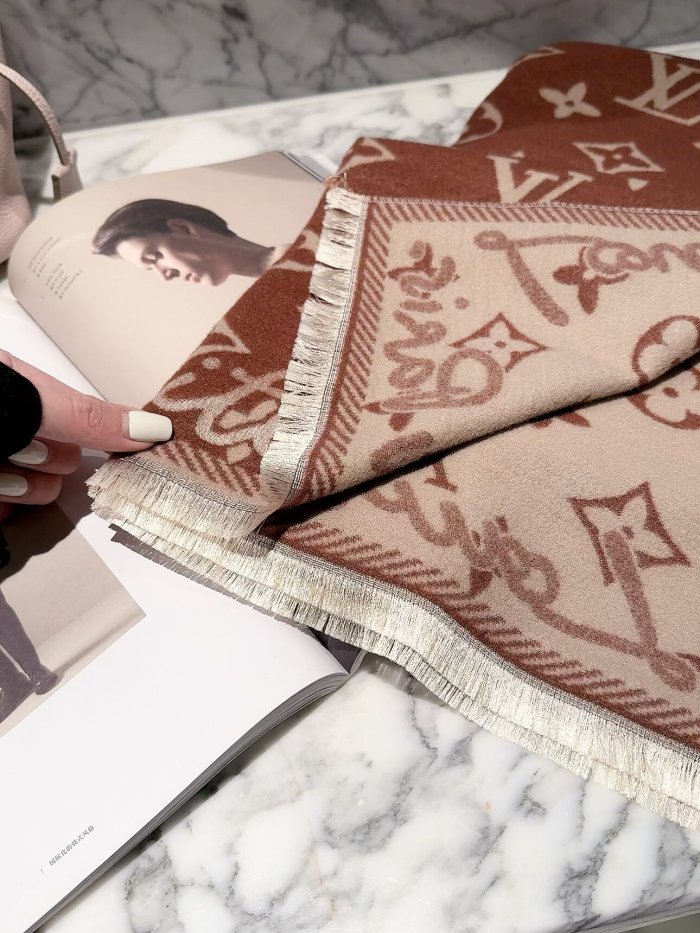 LV Scarf 029 180*60cm