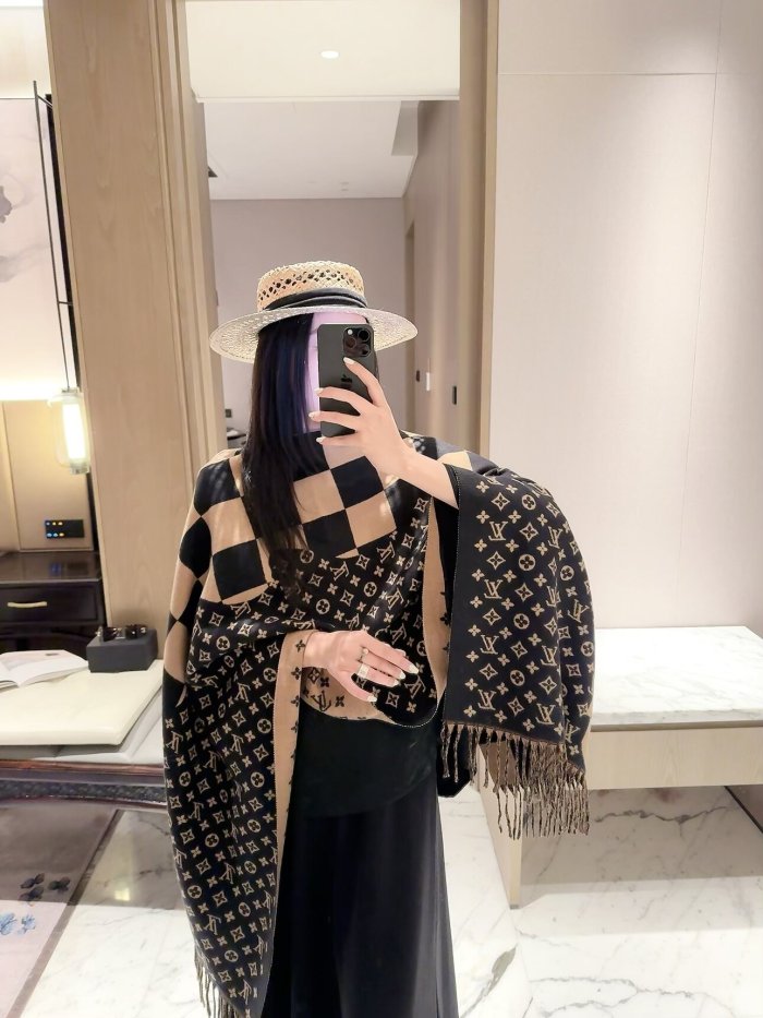 LV Scarf 027 180*60cm