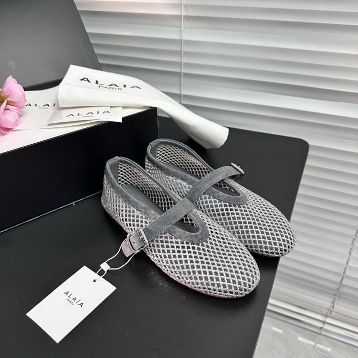 ALAIA 015 Shoes HL082