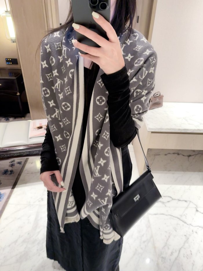 LV Scarf 030 180*60cm