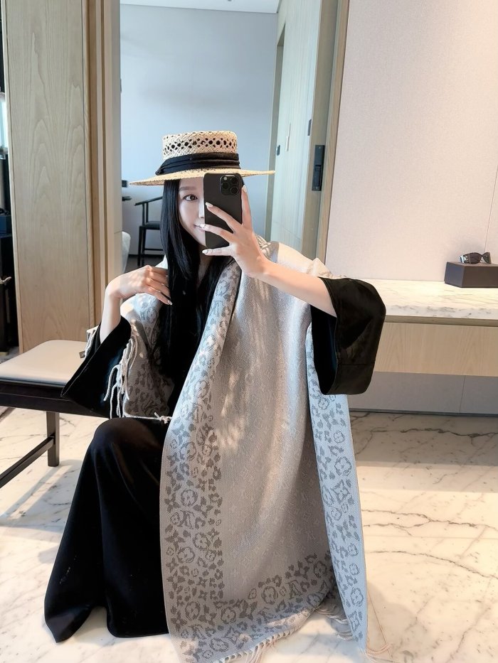 LV Scarf 025 180*60cm