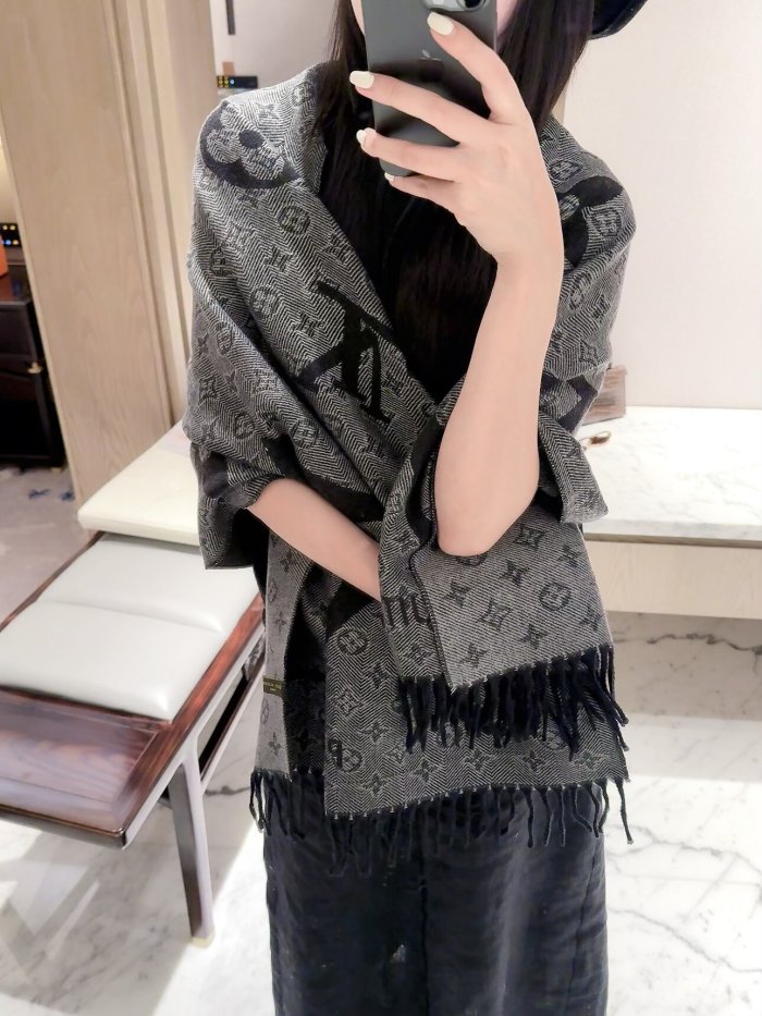 LV Scarf 036 180*60cm