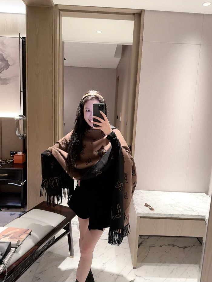 LV Scarf 039 180*60cm