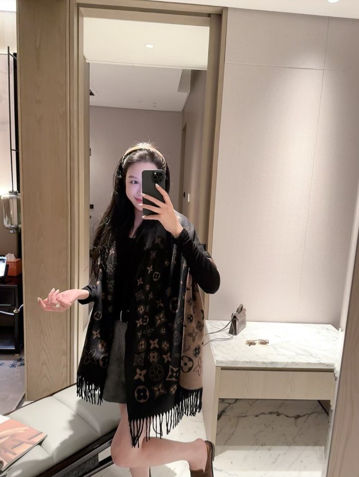 LV Scarf 040 180*60cm