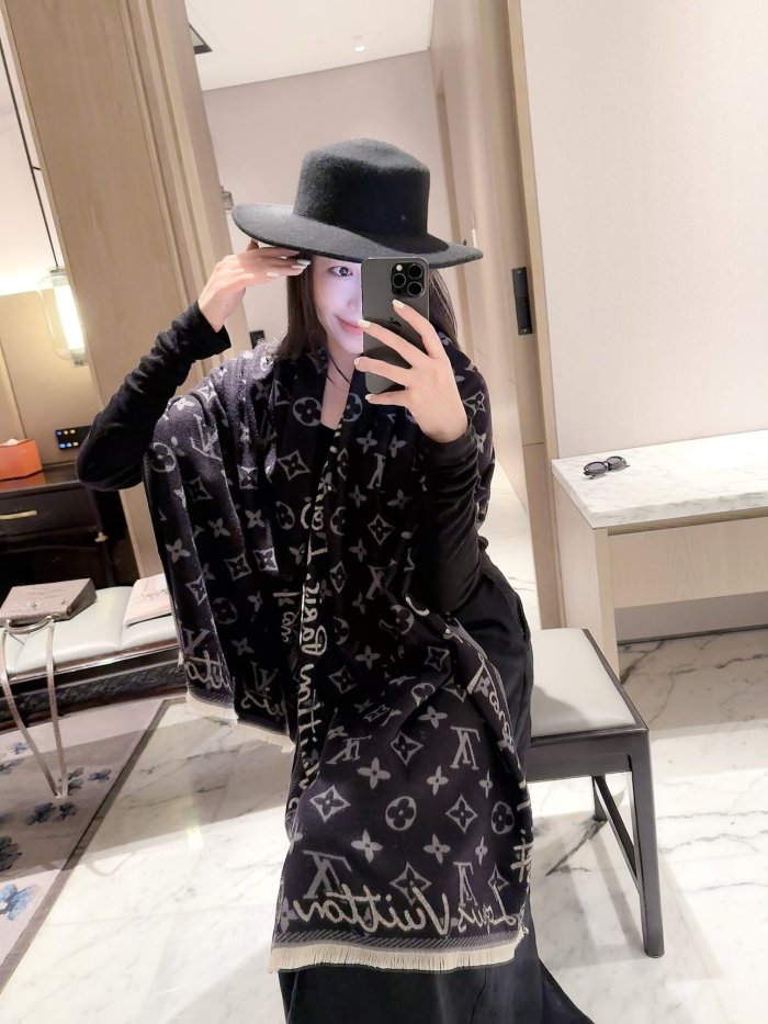 LV Scarf 029 180*60cm