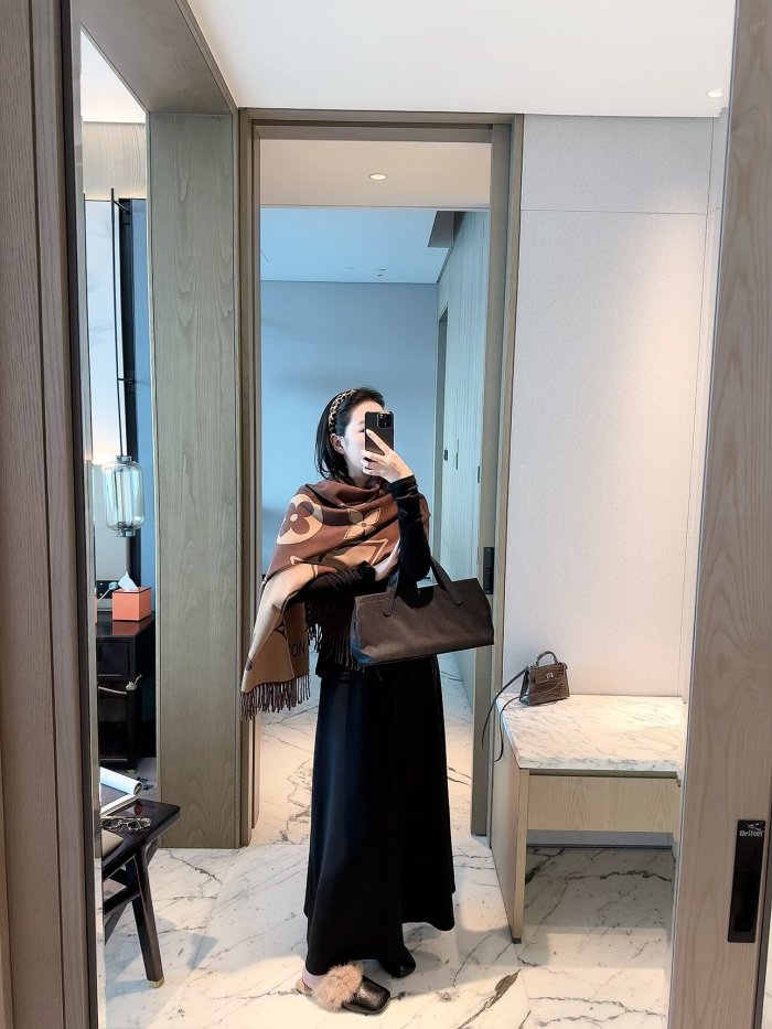 LV Scarf 038 180*60cm