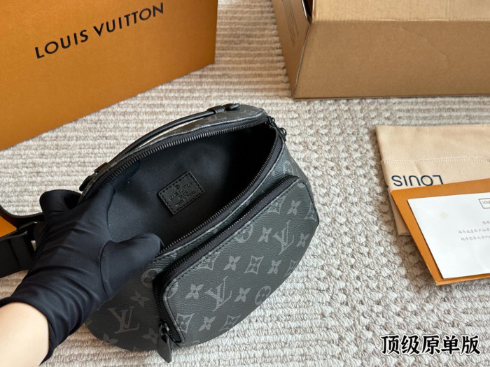 LV Bumbag 417 DB502 30cm