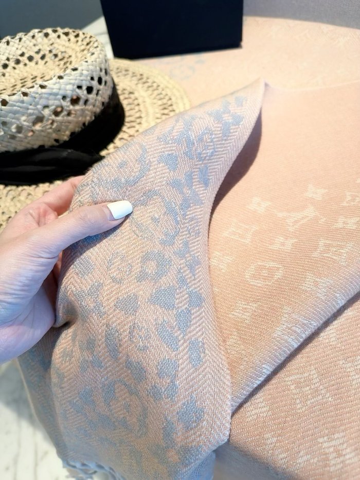 LV Scarf 025 180*60cm