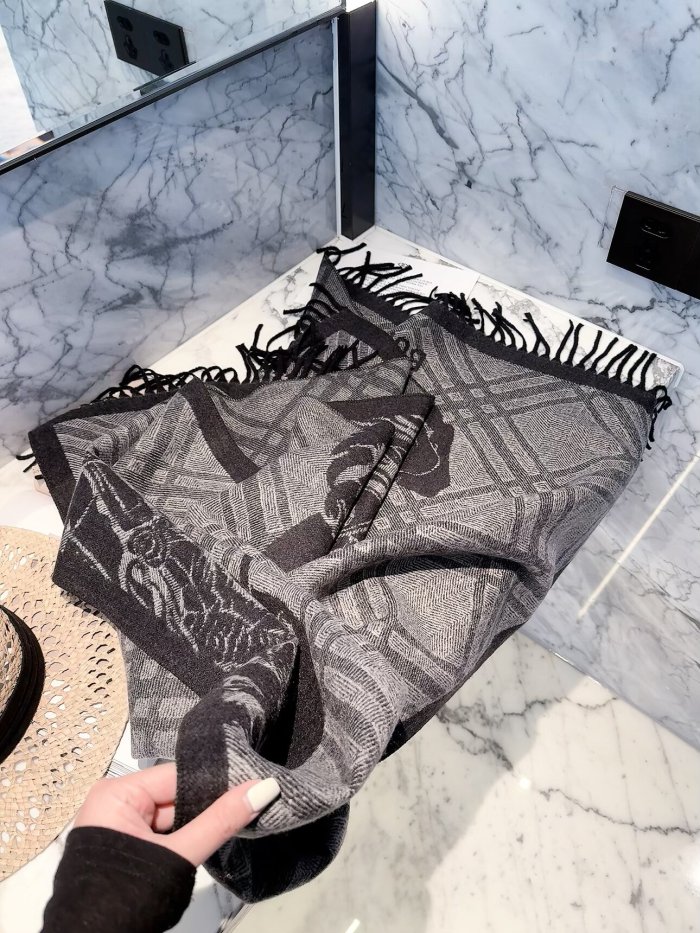 Burberry Scarf 004 180*60cm