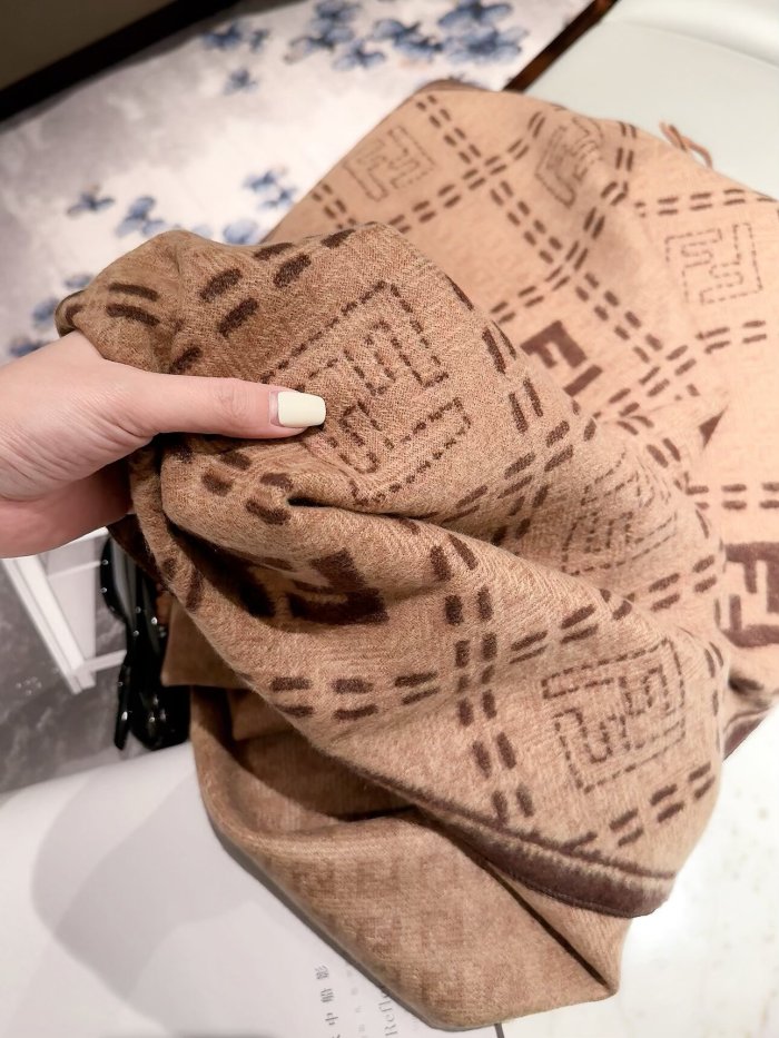 Fendi Scarf 008 180*60cm