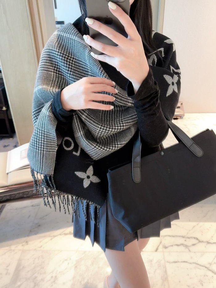 LV Scarf 028 180*60cm