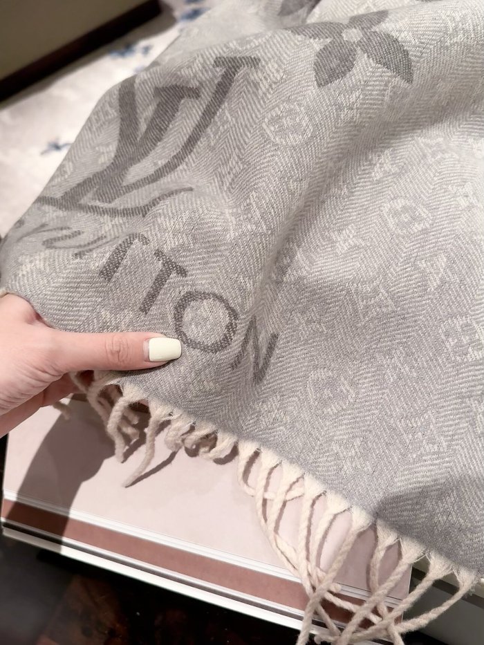 LV Scarf 035 180*60cm