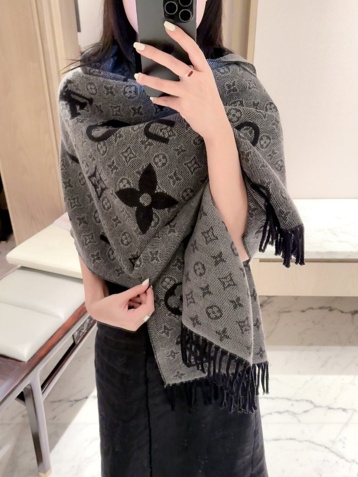 LV Scarf 037 180*60cm