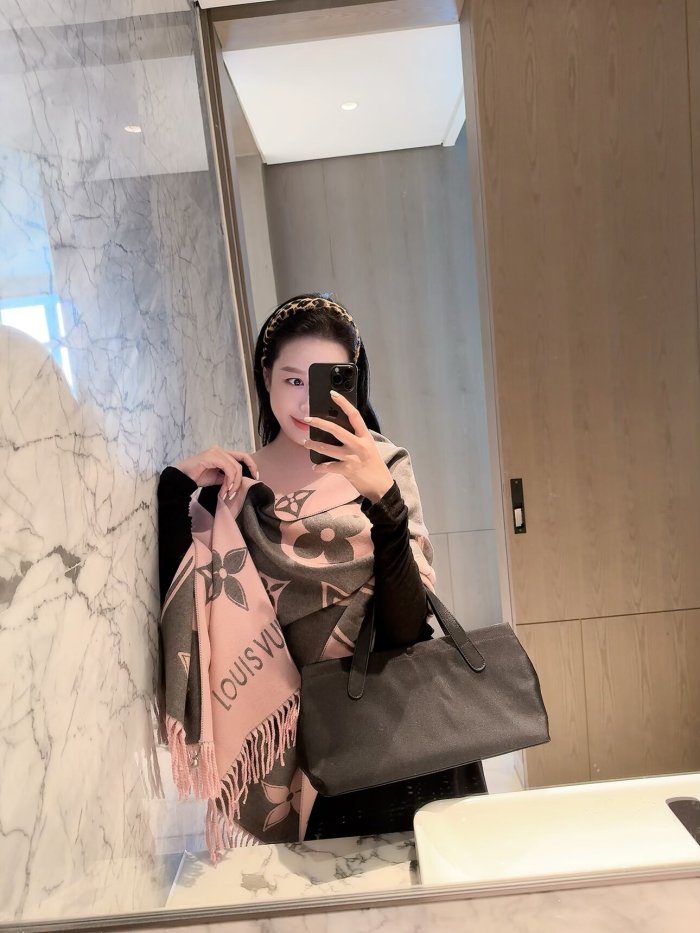 LV Scarf 038 180*60cm