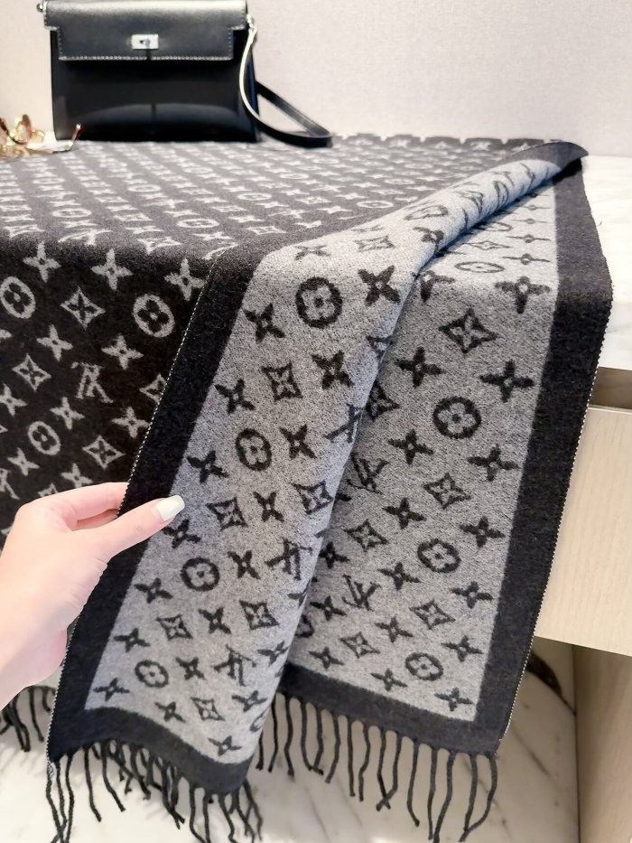 LV Scarf 023 180*60cm