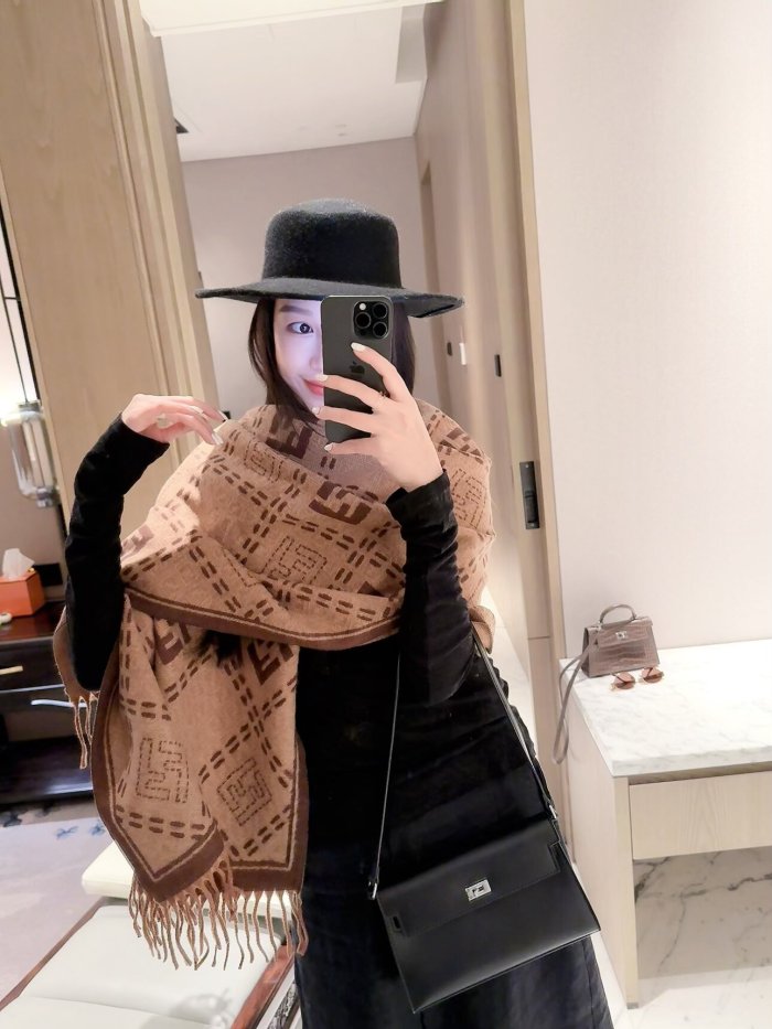Fendi Scarf 008 180*60cm
