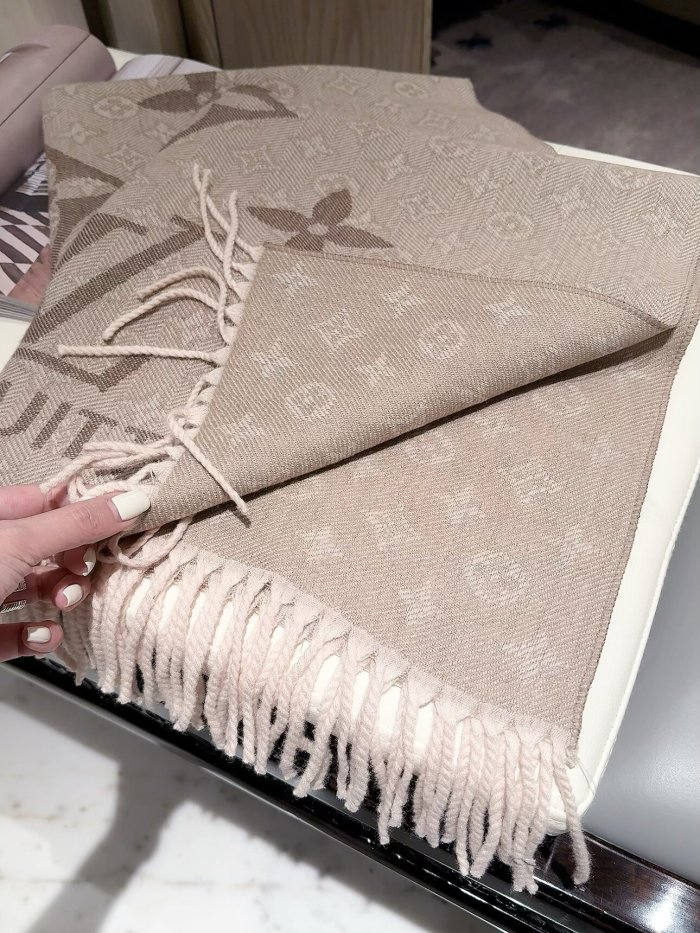 LV Scarf 035 180*60cm