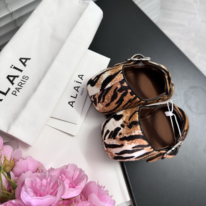 ALAIA 015 Shoes HL082