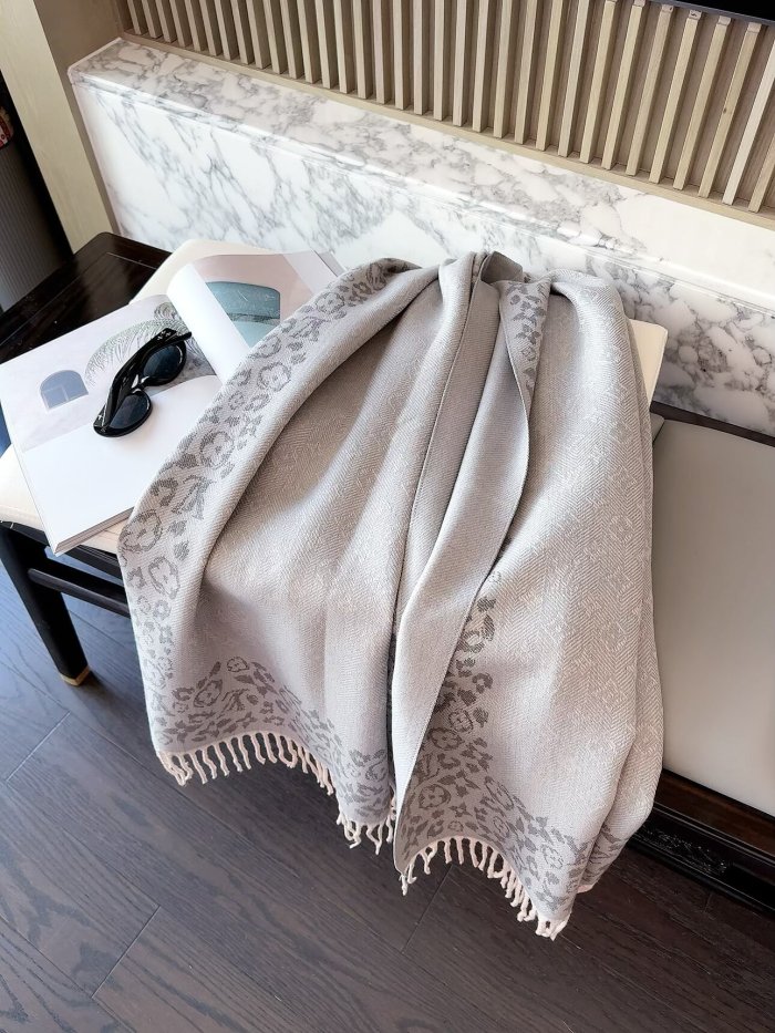 LV Scarf 025 180*60cm