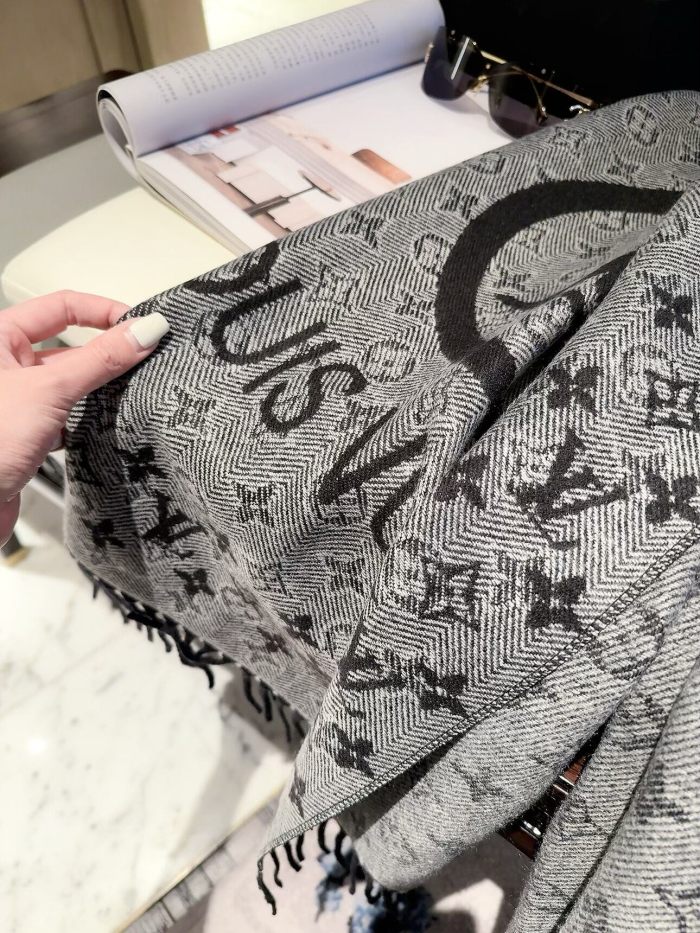 LV Scarf 024 180*60cm