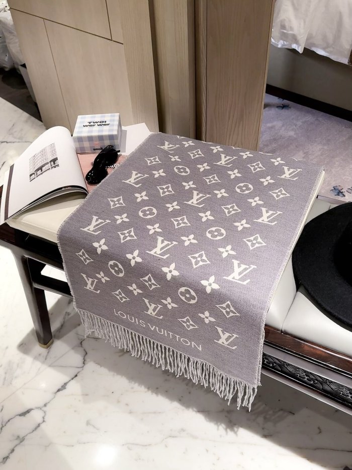 LV Scarf 026 180*60cm
