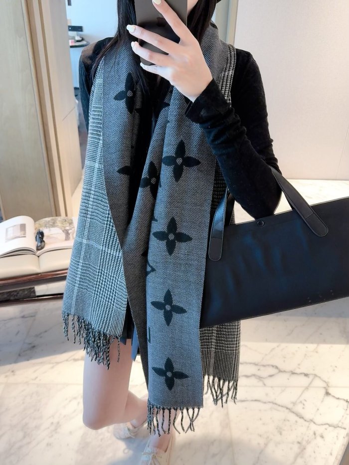 LV Scarf 028 180*60cm