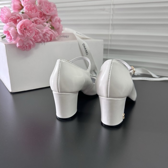 Chanel shoes 015 HL082