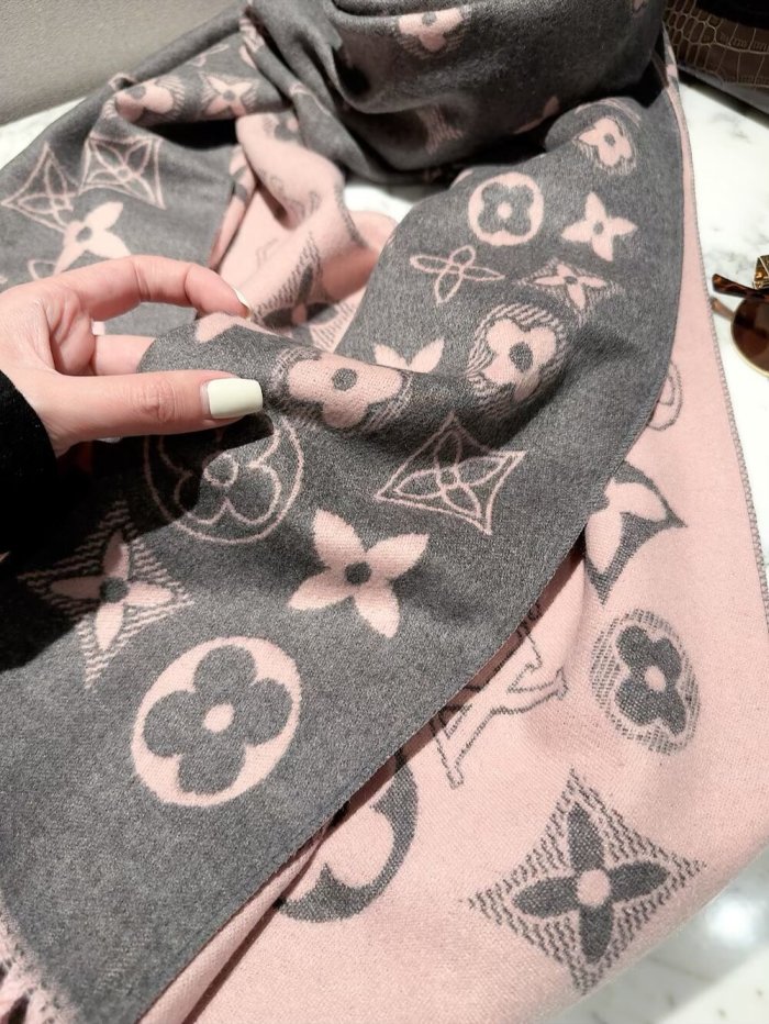 LV Scarf 040 180*60cm