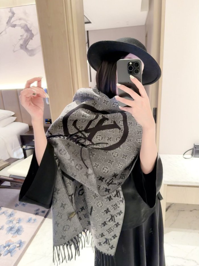 LV Scarf 024 180*60cm