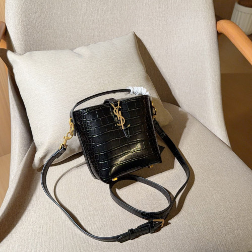 YSL Le37 Bucket Bag 102 DB061 14cm