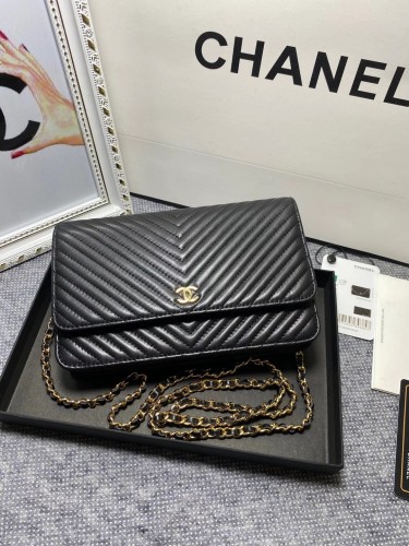 Chanel woc V crossbody shoulder bag gold buckle chain Women's black