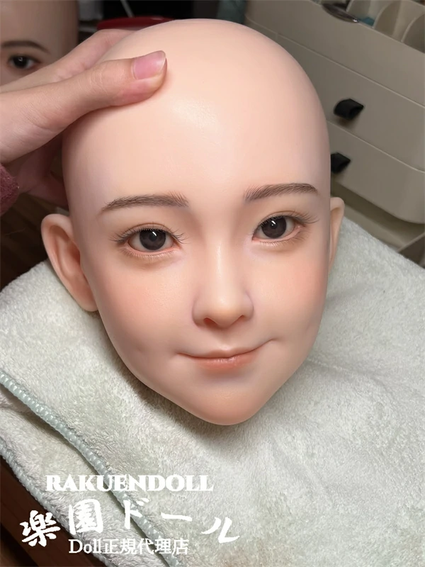 硬めシリコンヘッド yuhoshiメイク ロリ系ラブドール