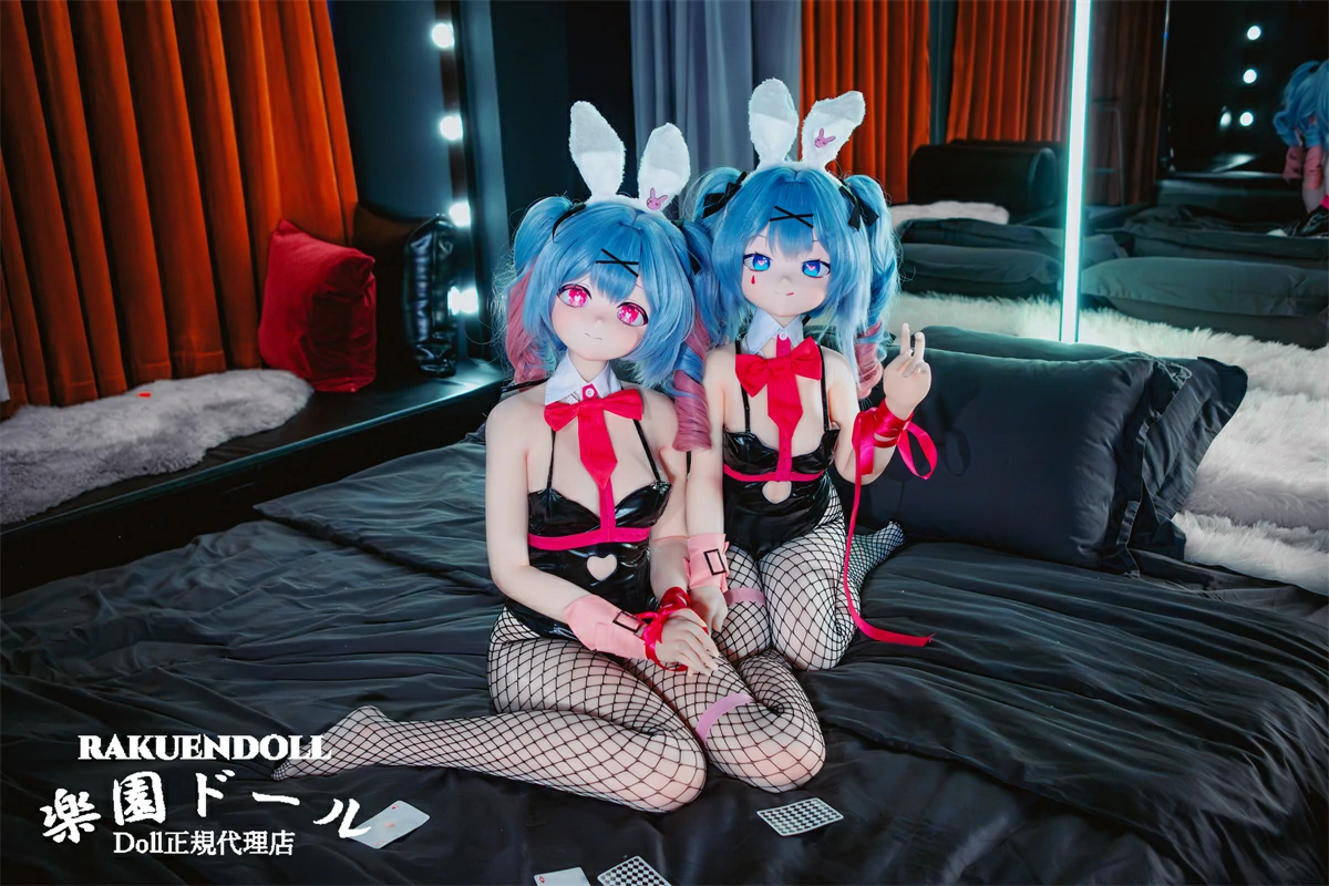 ラビットホールcosplay 双子 アニメラブドール