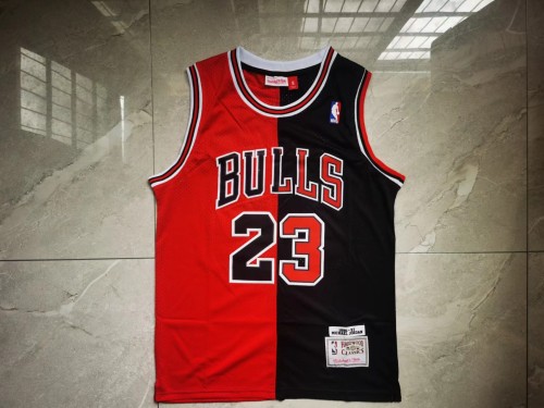 Chicago Bulls  Jordan 23 black and red