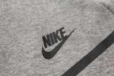 18 19 Tracksuit AAA41003