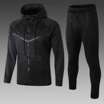 18 19 Tracksuit AAA41004