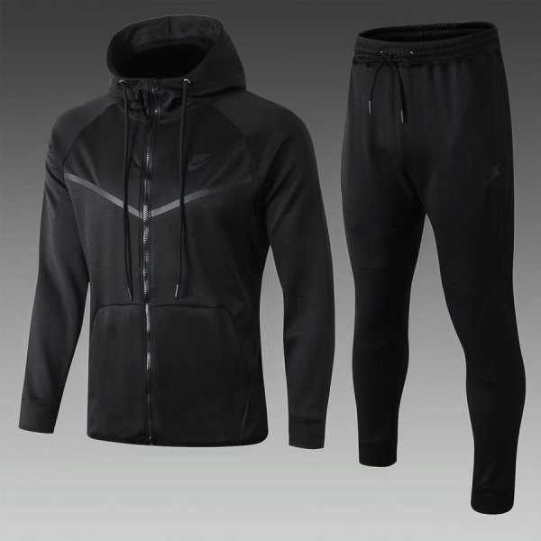 18 19 Tracksuit AAA41004